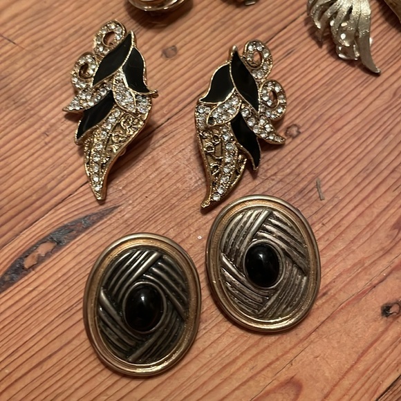Vintage bundle of 1980 earrings - Picture 6 of 8